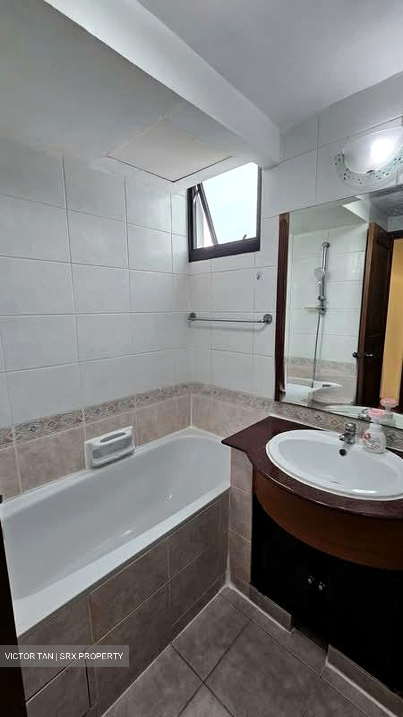 Eastvale (D18), Condominium #578314601